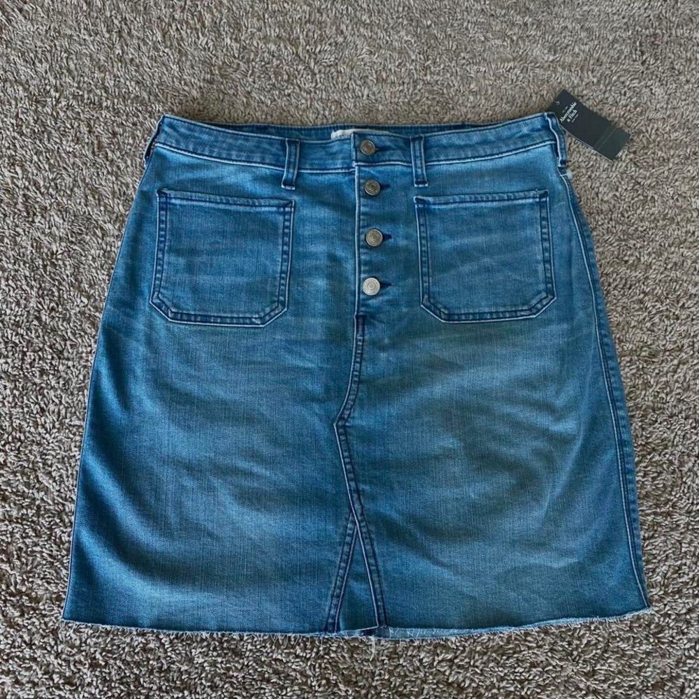 Abercrombie and fitch high waisted denim skirt new with tags